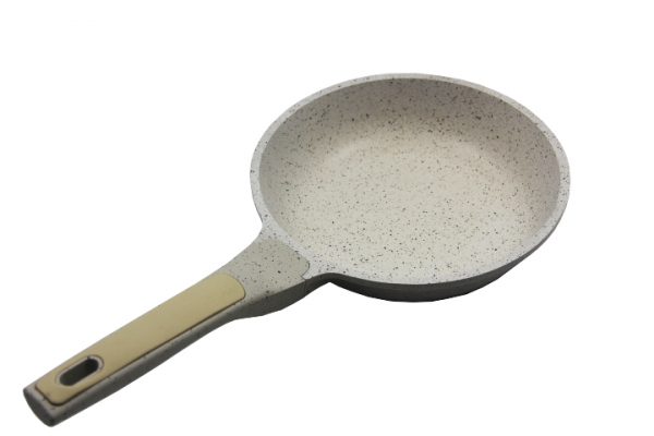 Fry-Pan-Non-Stick-Scratch-e1513733147182.jpg